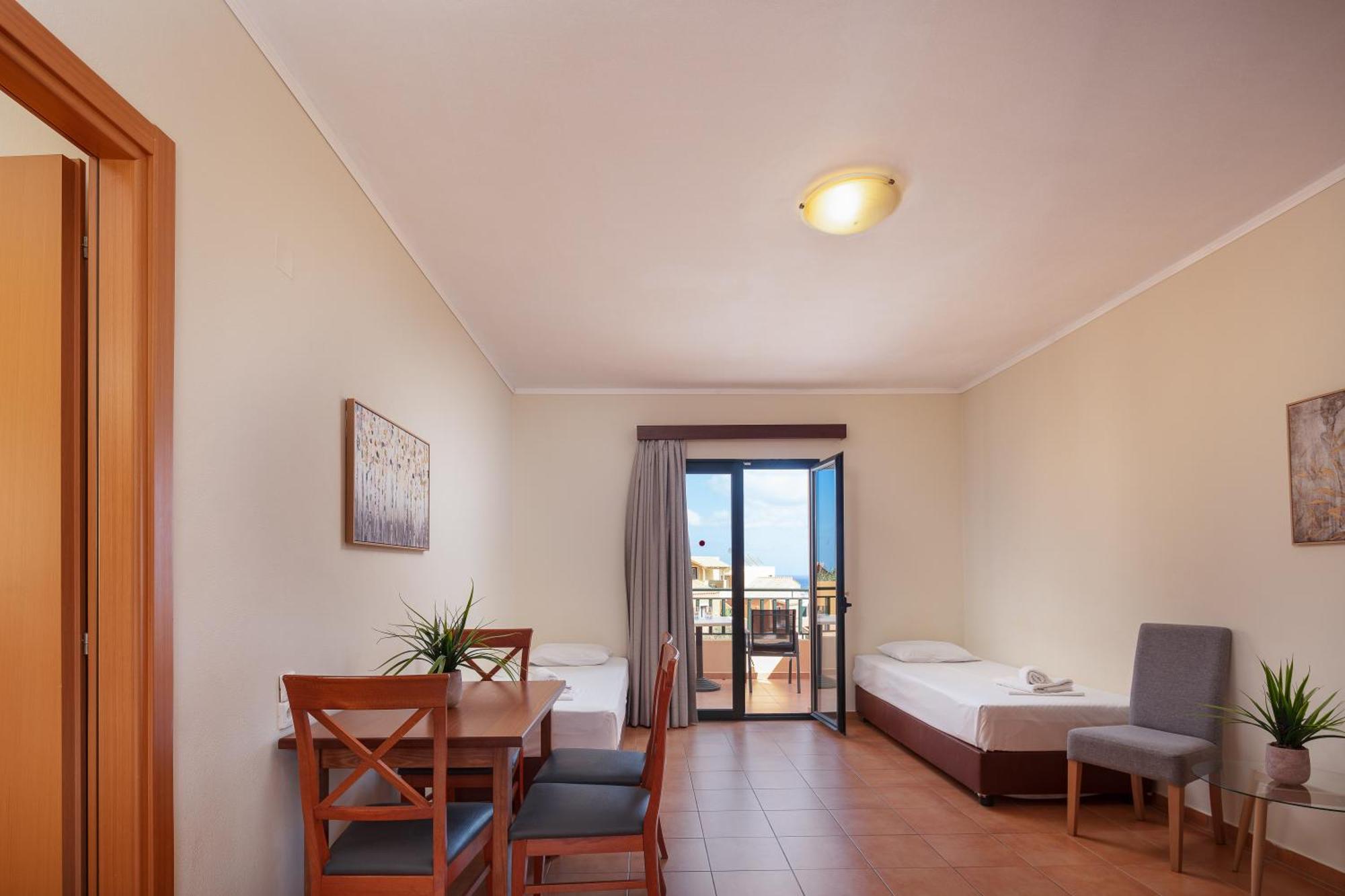 Dia Apartments Hersonissos  Eksteriør billede