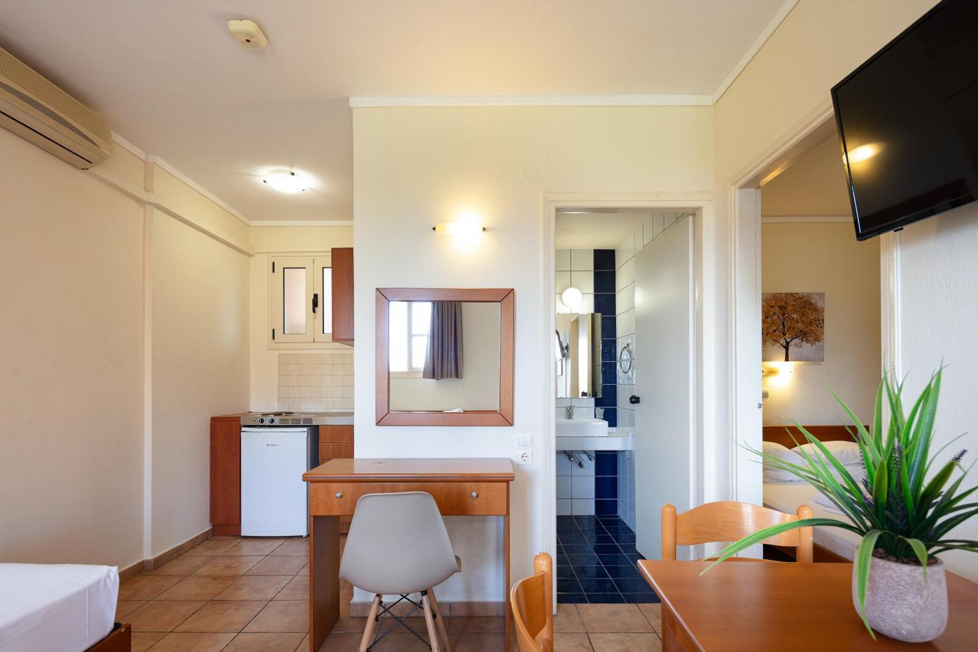 Dia Apartments Hersonissos  Eksteriør billede